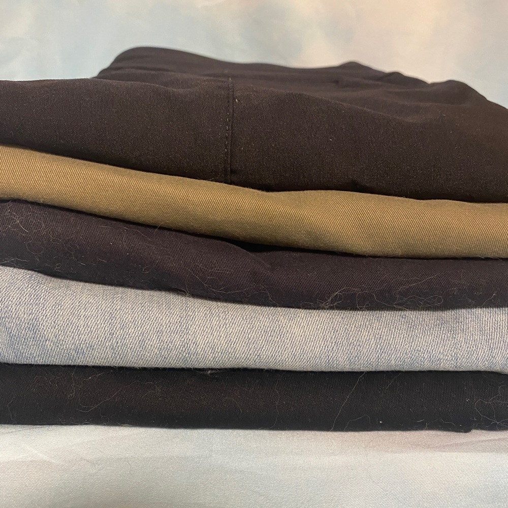 2 jeans, 2 chinos, and 1 slack - like new
